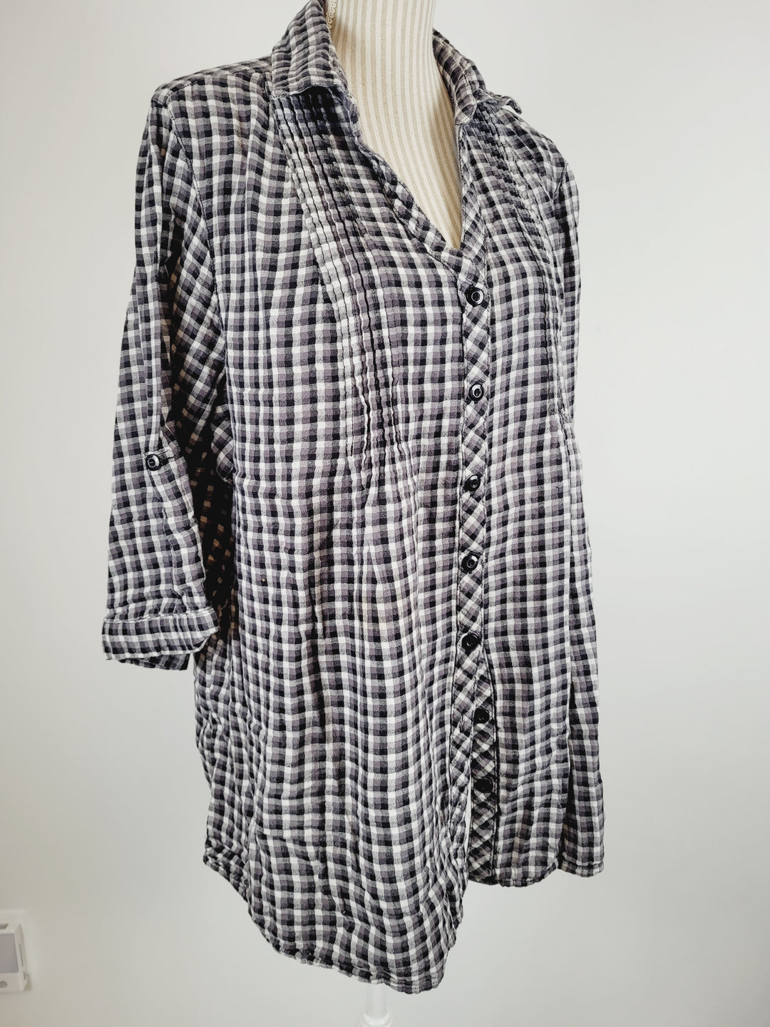 PENNINGTONS BLACK PLAID TOP LADIES 2X PRE-LOVED