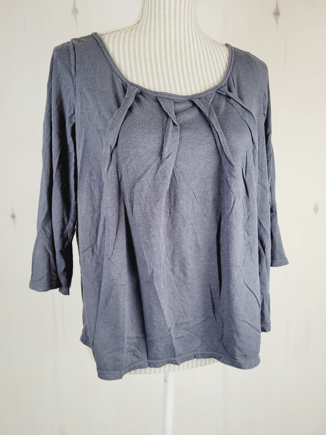 OLD NAVY BLUE/GREY TOP WITH PLEATING LADIES MEDIUM PRE-LOVED