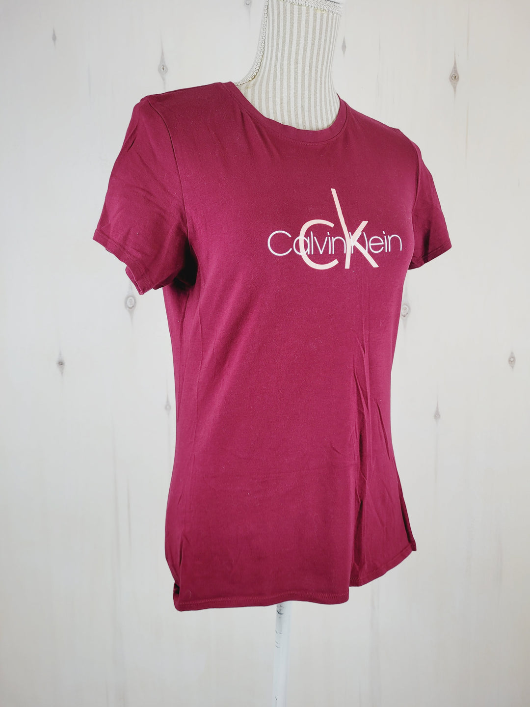 CALVIN KLEIN MAROON TSHIRT LADIES MEDIUM PRE-LOVED