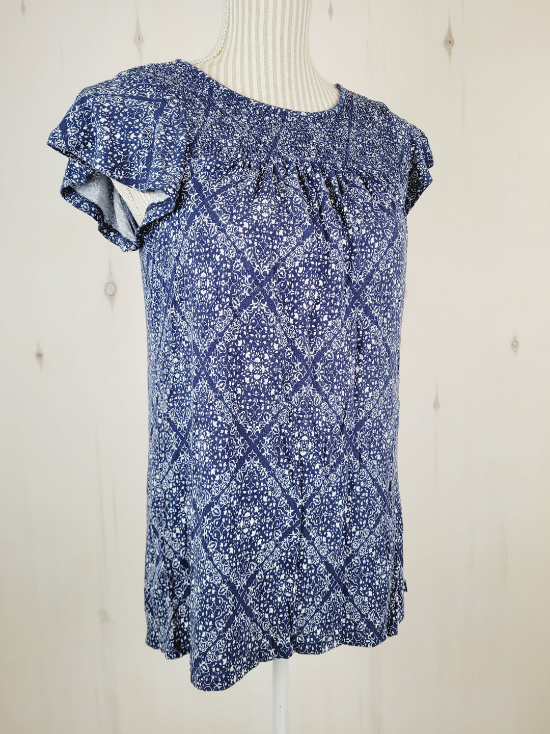 HILARY RADLEY BLUE STRETCH TOP LADIES SMALL PRE-LOVED