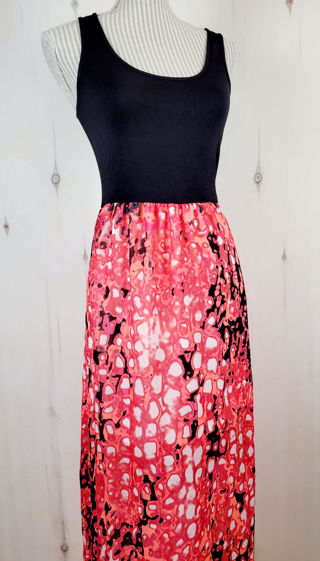 ERIC&LANI BLACK/CORAL FLORAL DRESS LADIES MEDIUM PRE-LOVED