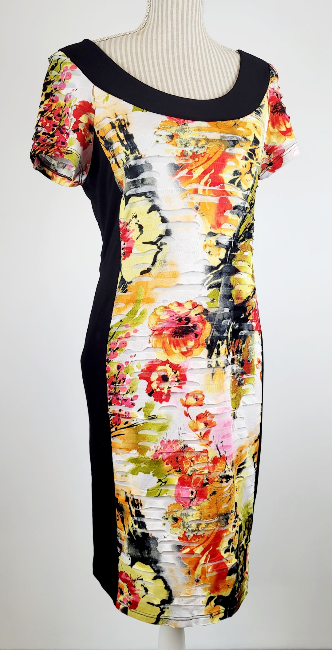 JOLIBEL LADIES COLOURFUL DRESS SIZE 12 PRE-LOVED