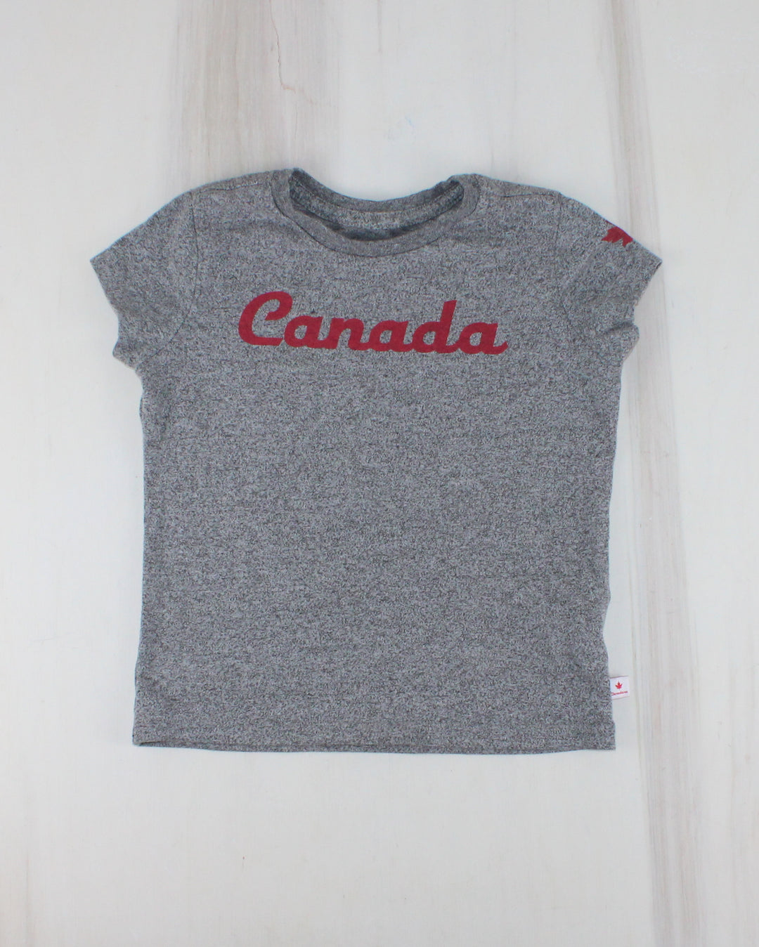 CANADIANA GREY TSHIRT 4Y PRE0LOVED