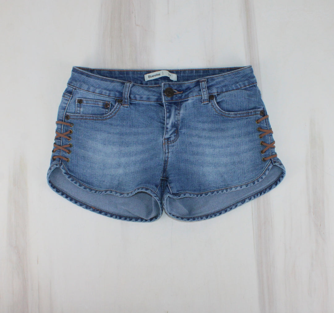 BLUENOTES JEAN SHORTS WITH CRISSCROSS DESIGN LADIES SIZE 27 PRE-LOVED