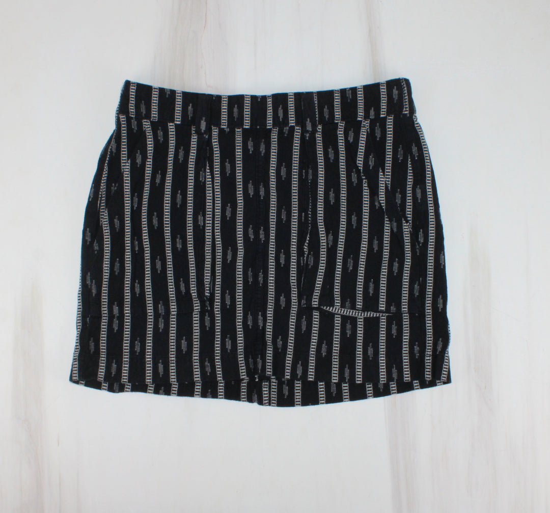 OLD NAVY BLACK/TAN STRIPED SHORTS LADIES MEDIUM PRE-LOVED