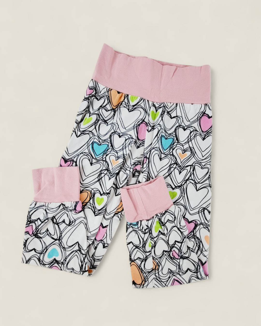 SCRIBBLE HEART PANTS GIRLS APPROX 6Y PRE-LOVED