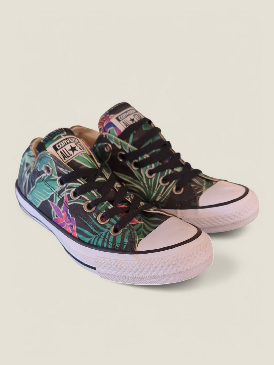 CONVERSE TROPICAL SHOES LADIES SIZE 6.5 PRE-LOVED