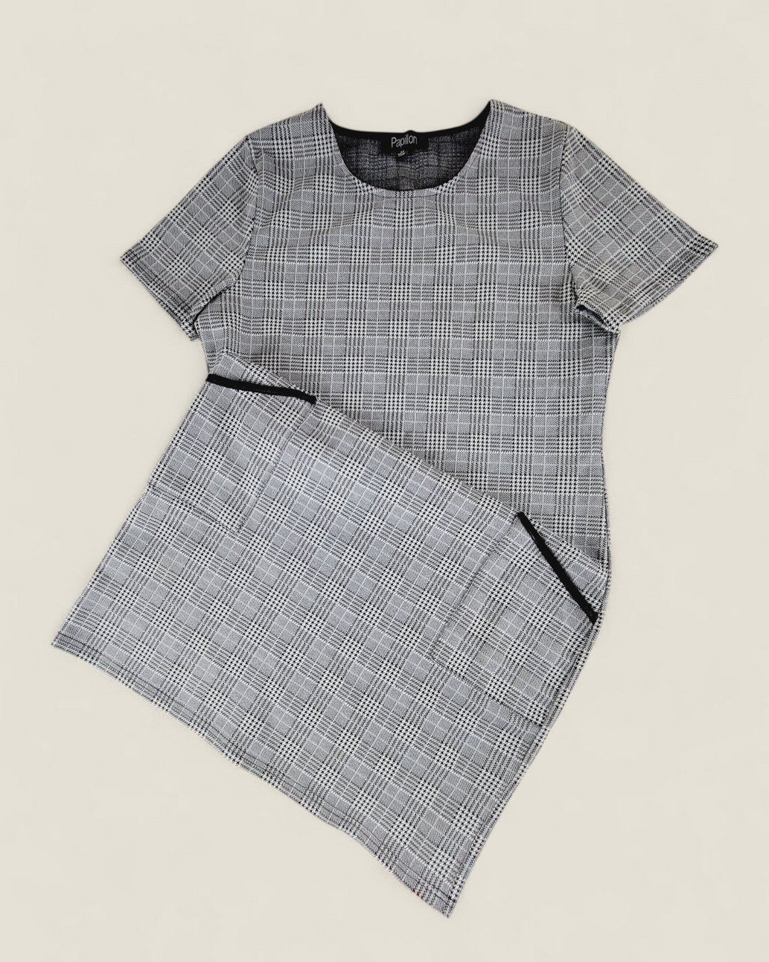 PAPILLON BLACK & WHITE PLAID DRESS LADIES MEDIUM PRE-LOVED