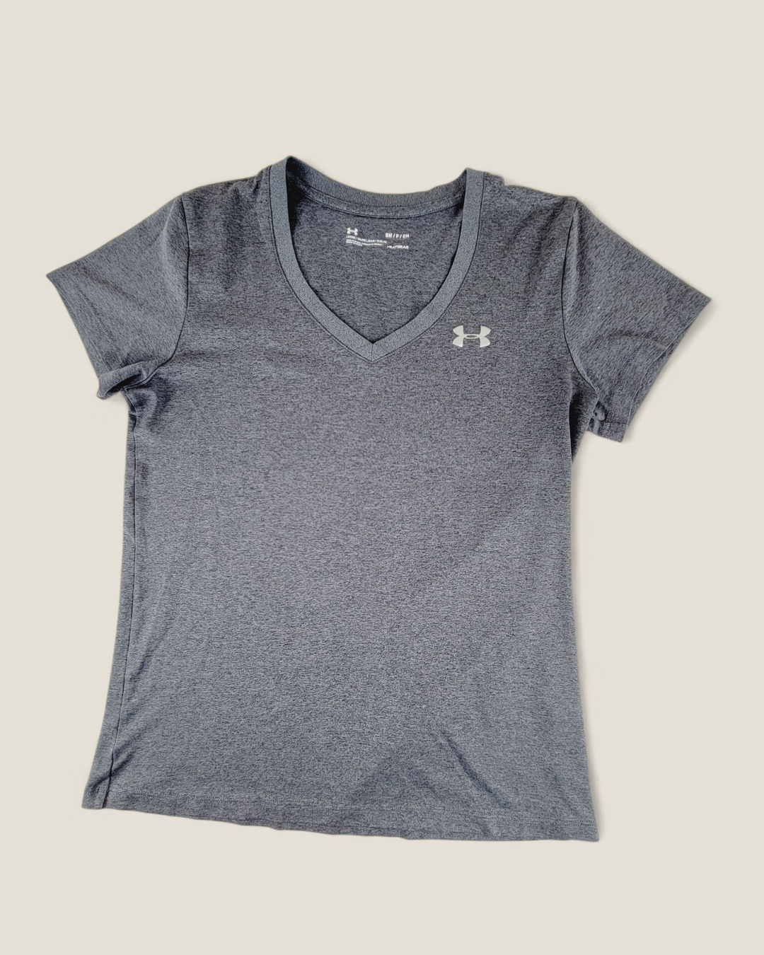 UNDER ARMOUR GREY TEE LADIES SMALL PRE-LOVED