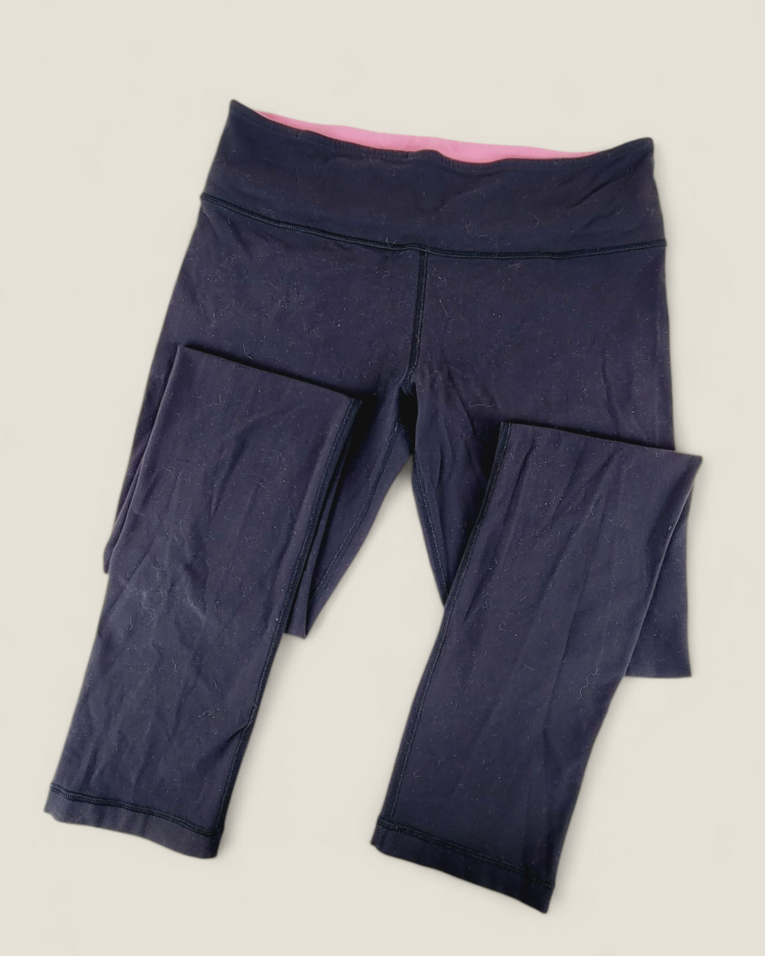 LULULEMON BLACK & PINK YOGA PANTS LADIES SIZE 8 PRE-LOVED