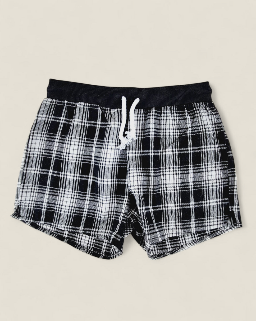 BLACK & WHITE PLAID LOUNGE SHORTS LADIES MEDIUM PRE-LOVED