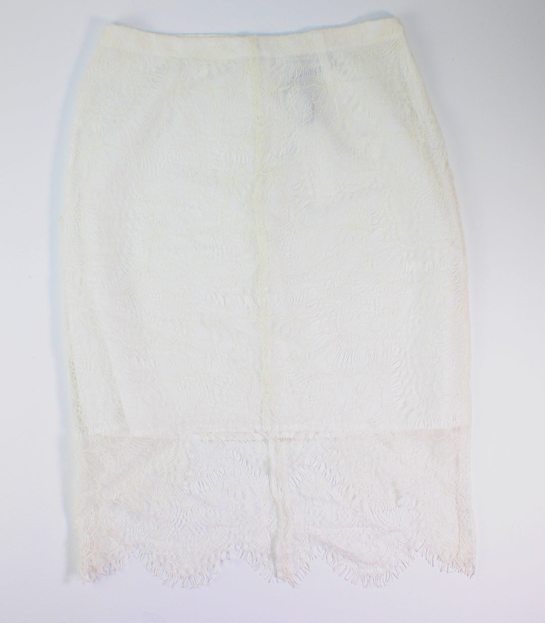 CUPCAKES & CASHMERE LACE IVORY SKIRT LADIES SIZE SMALL PRE-LOVED