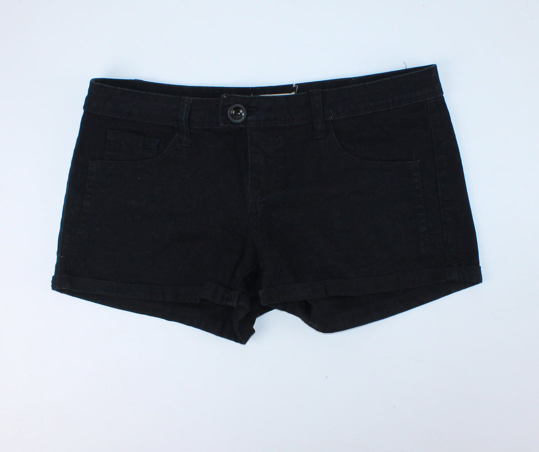 ARDENES BLACK SHORTS LADIES 7 PRE-LOVED