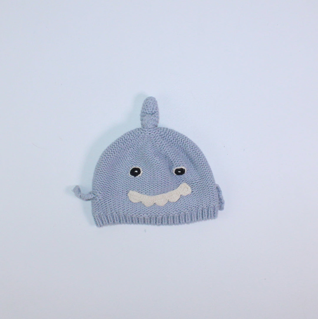 BABY GAP SHARK KNIT HAT 6-12M PRE-LOVED