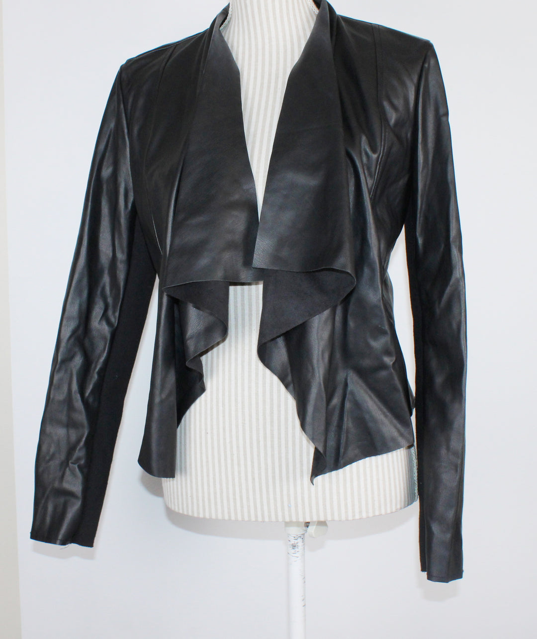 ARDENES BLACK TOP LADIES SMALL PRE-LOVED