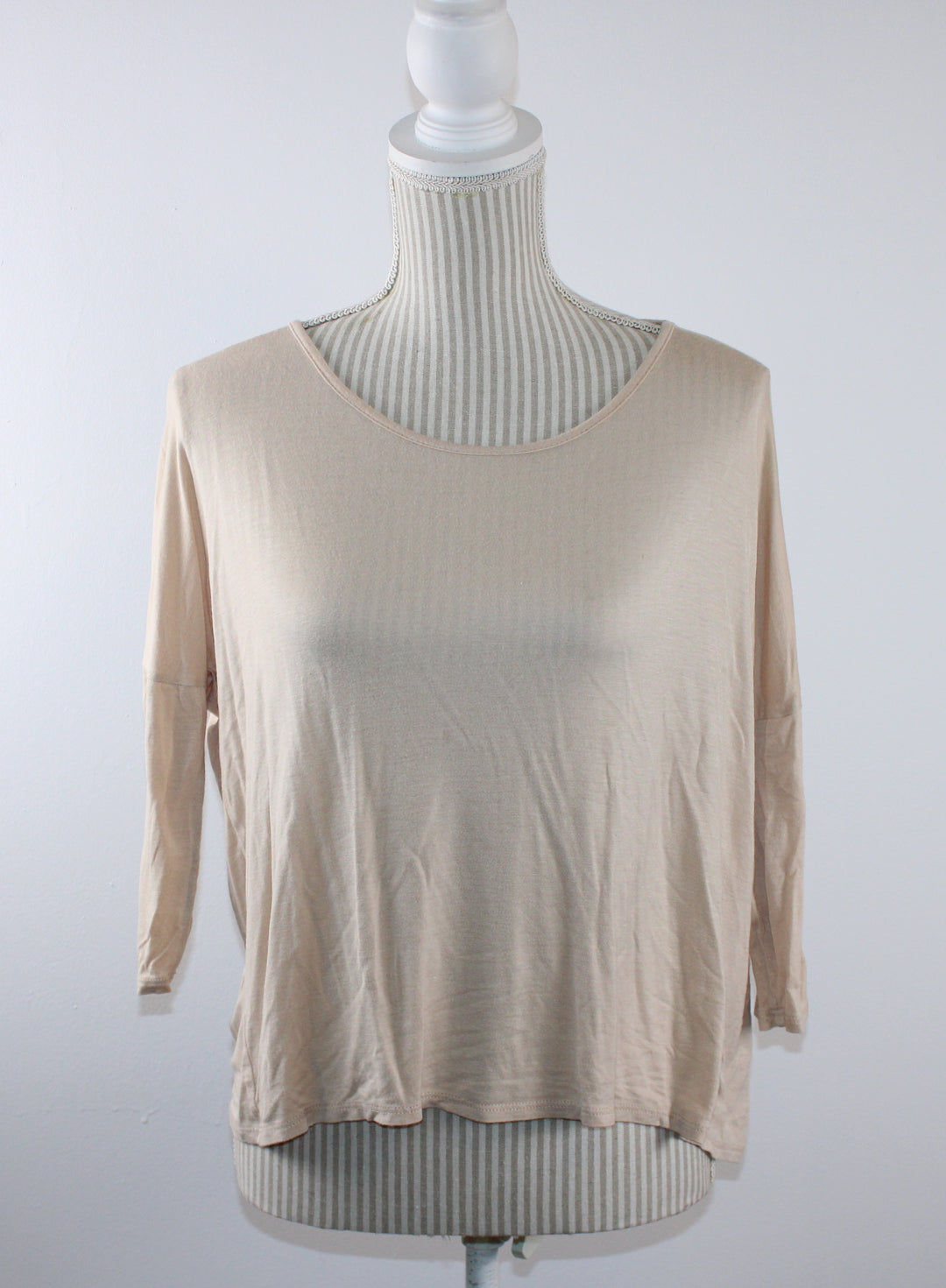 FOREVER 21 BEIGE CROP SHIRT LADIES SMALL PRE-LOVED