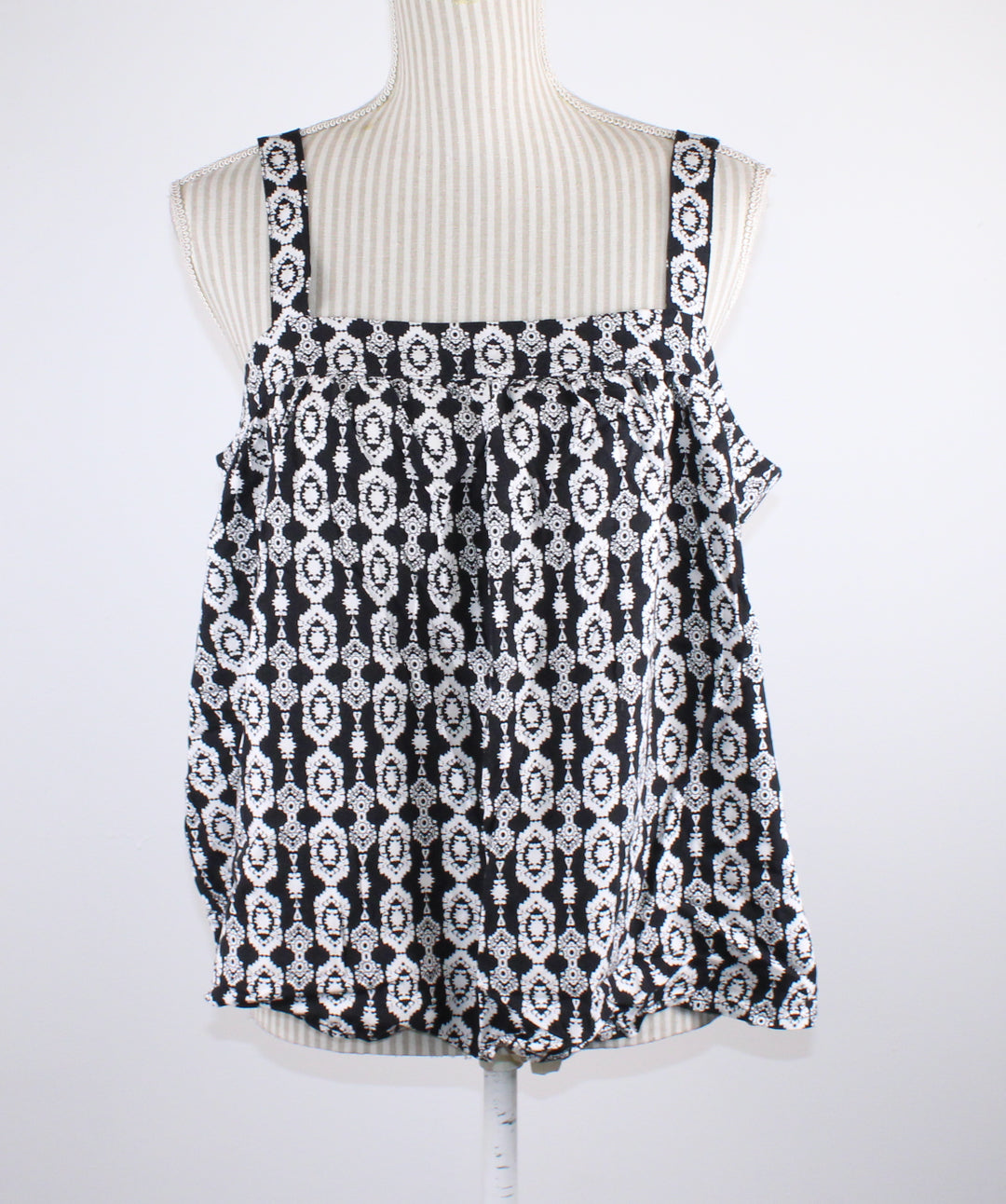 GEORGE BLACK TANK LADIES LARGE PRE-LOVED