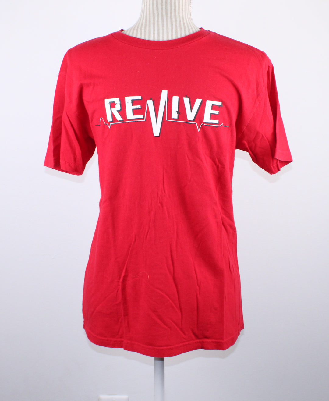 REVIVE RED TEE ADULT SMALL PRE-LOVED