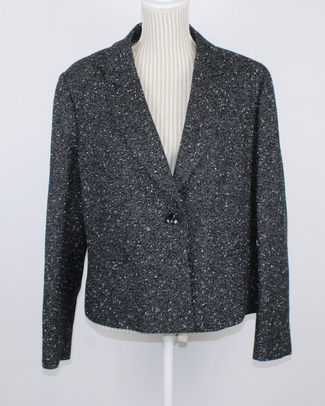 PLANET BLACK JACKET LADIES SIZE 16 PRE-LOVED