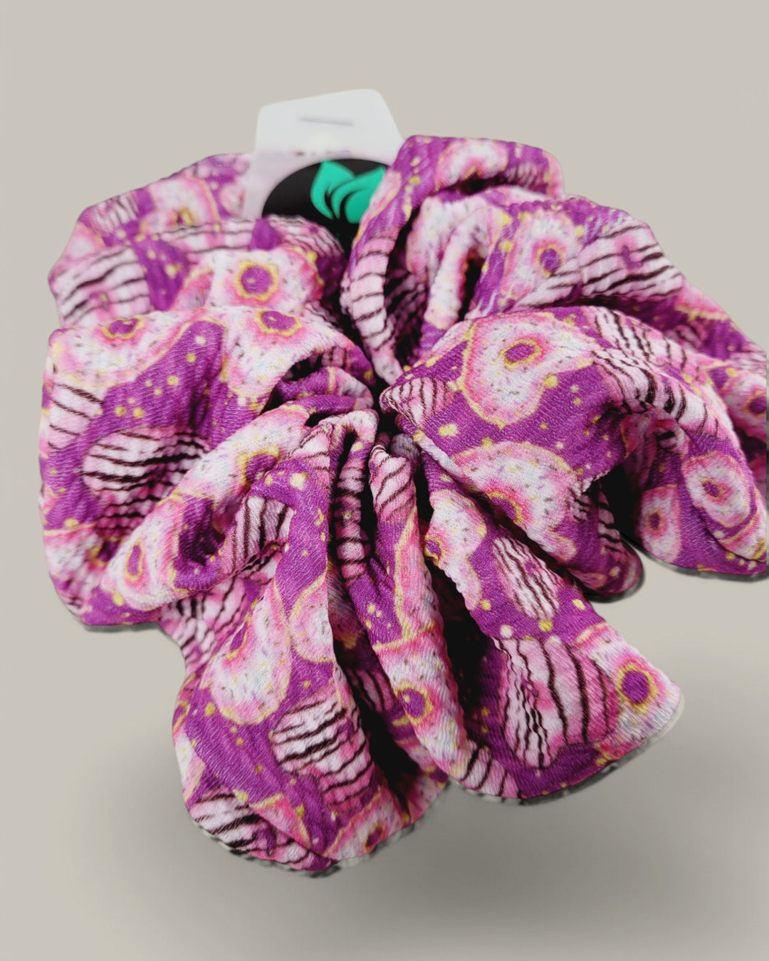 AM Designs, Oversized Scrunchies