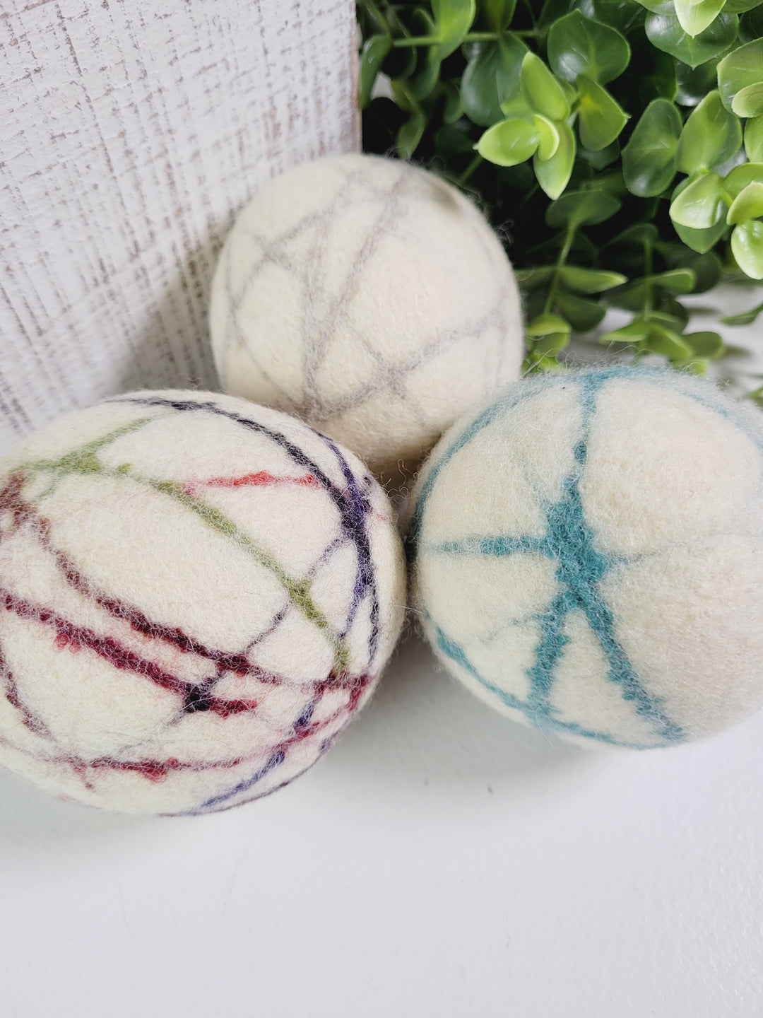 Living Stitches, Assorted Coloured Wool Dryer Balls