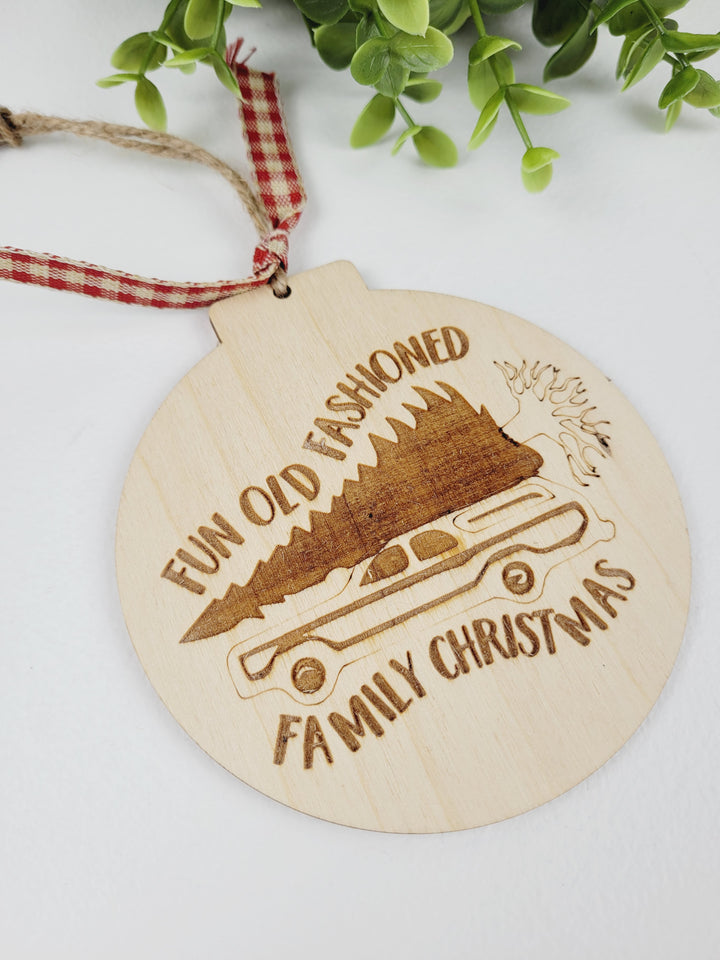 Rough Cut Dezigns, Christmas Vacation Wooden Ornaments