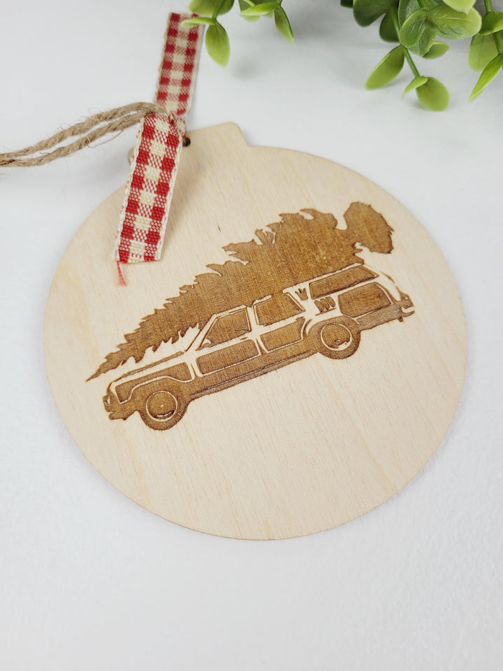 Rough Cut Dezigns, Christmas Vacation Wooden Ornaments