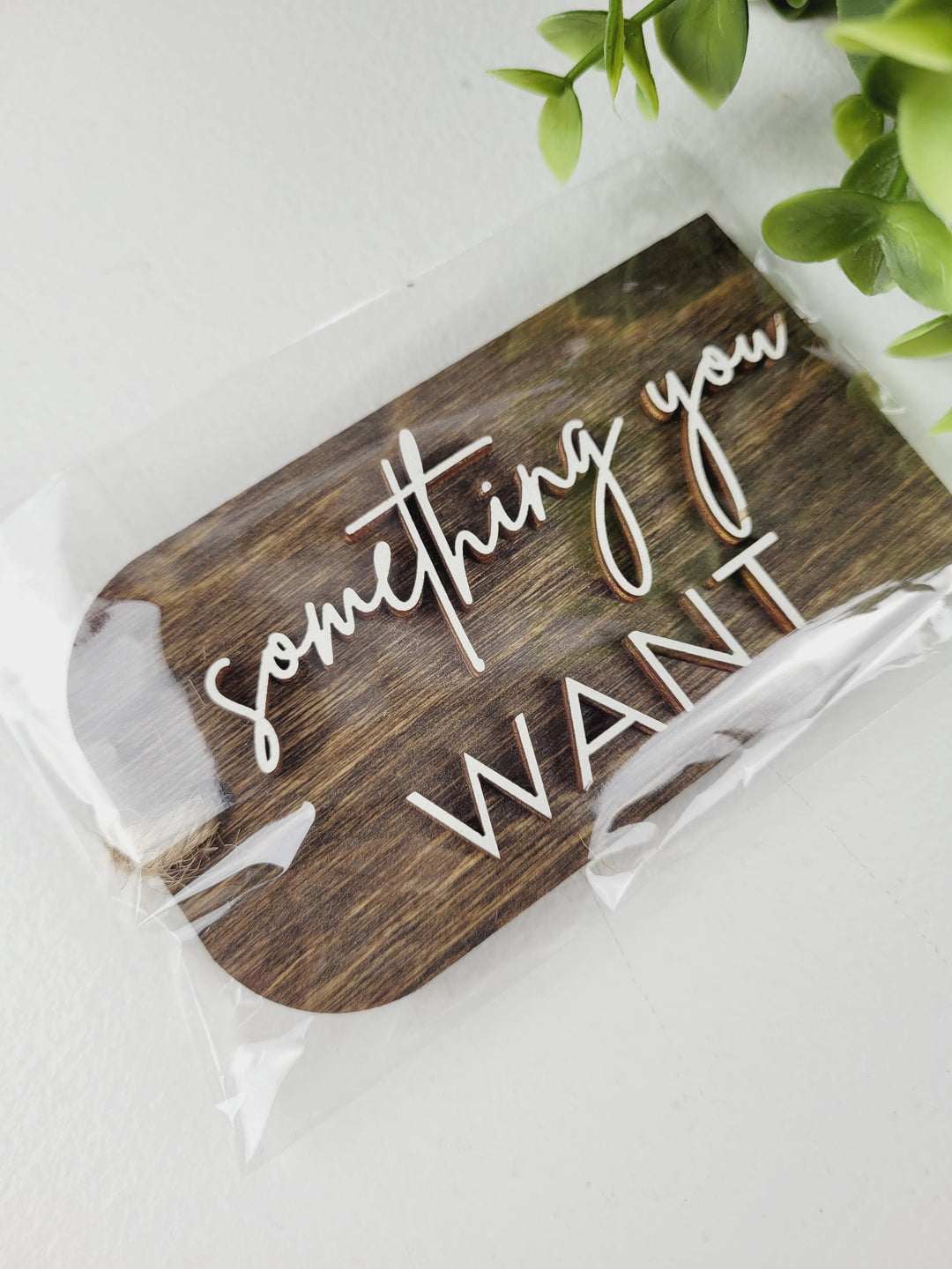 Rough Cut Dezigns, 3D Wooden Holiday Gift Tags
