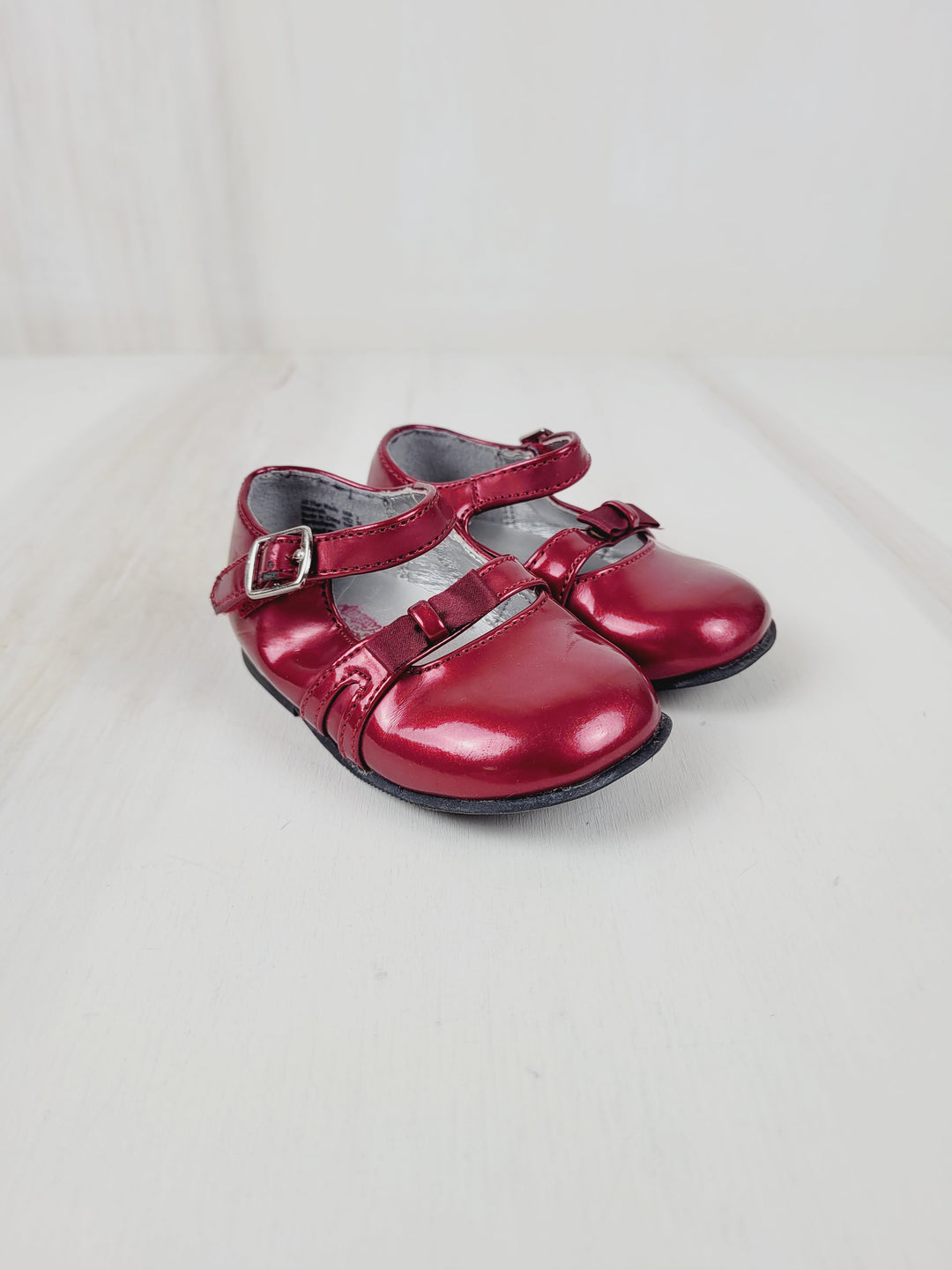 TEENY TOES RED SHINY SHOES SIZE 3 TODDLER VGUC