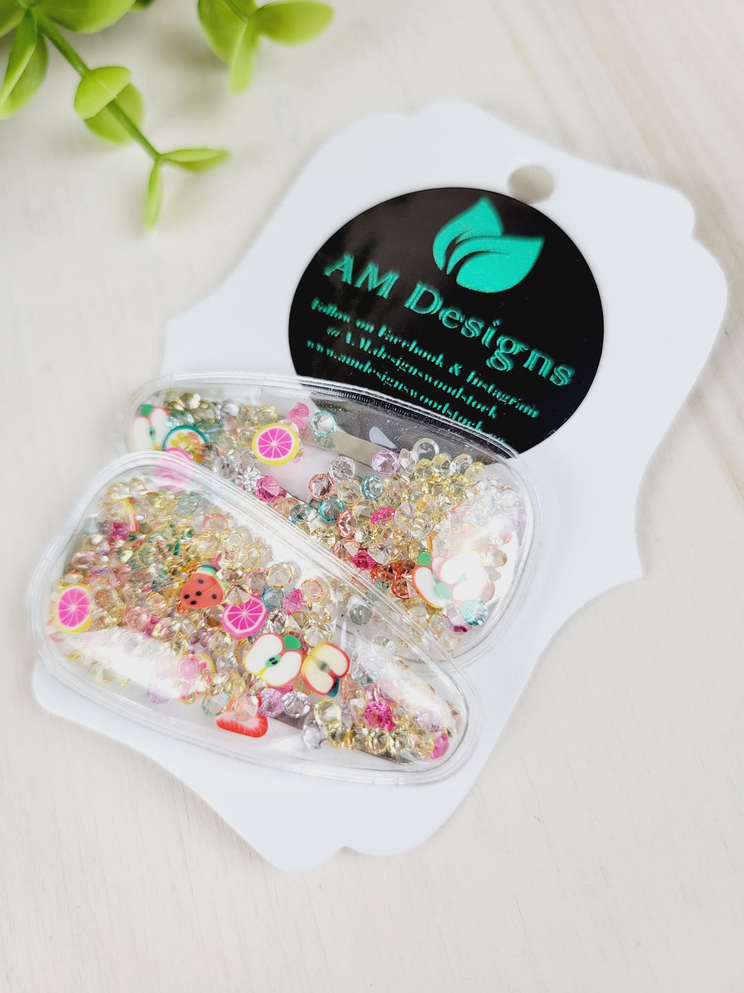 AM Designs Shaker Hair Clips