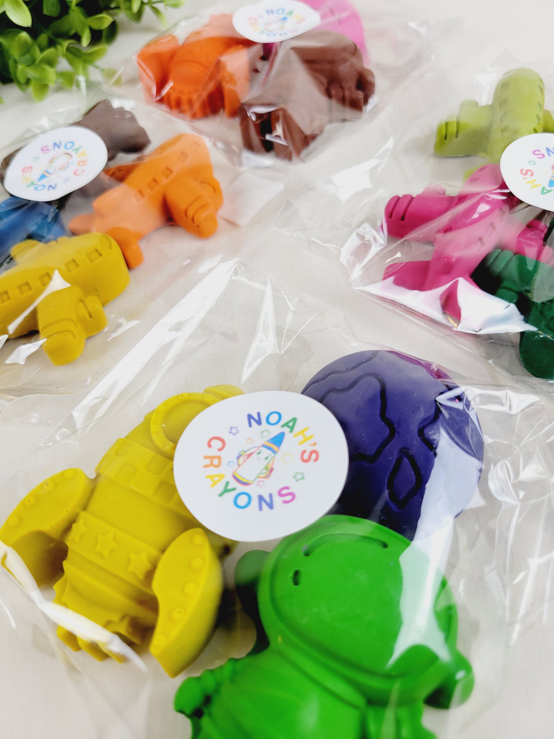 Noah's Crayons, Large Crayon Sets