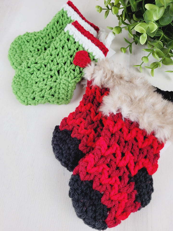 Ginger Made By Jenn, Crochet Gift Card Holder Stockings (Set of 2)