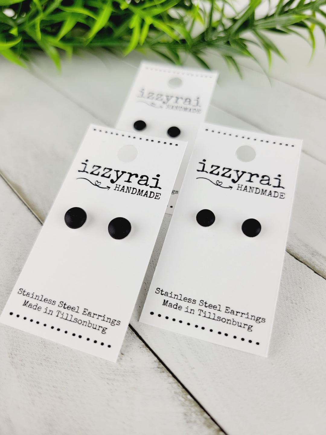 Izzyrai Handmade, Matte Finish Stud Earrings