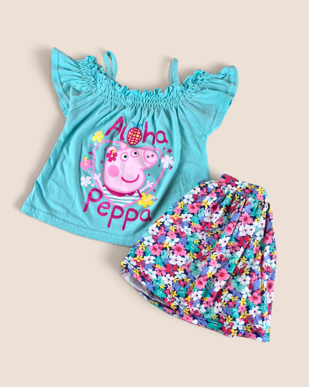 Pre-Loved Peppa Pig & Carter's "Aloha Peppa" Outfit Girls 3Y | Betty’s Marketplace