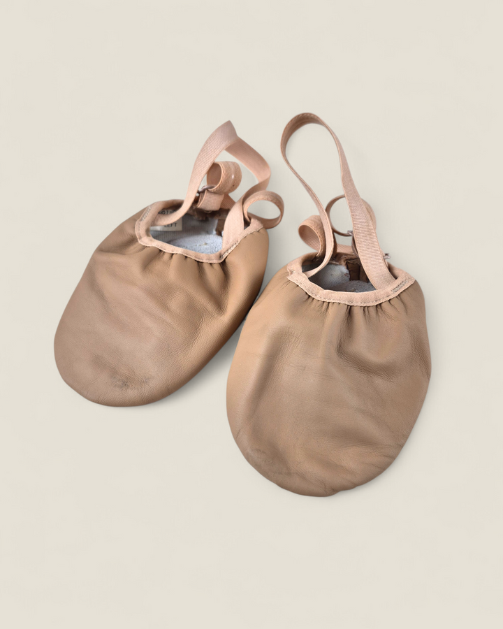 Pre-Loved Angelo Luzio Half-Sole Dance Shoes Size 5 | Betty’s Marketplace