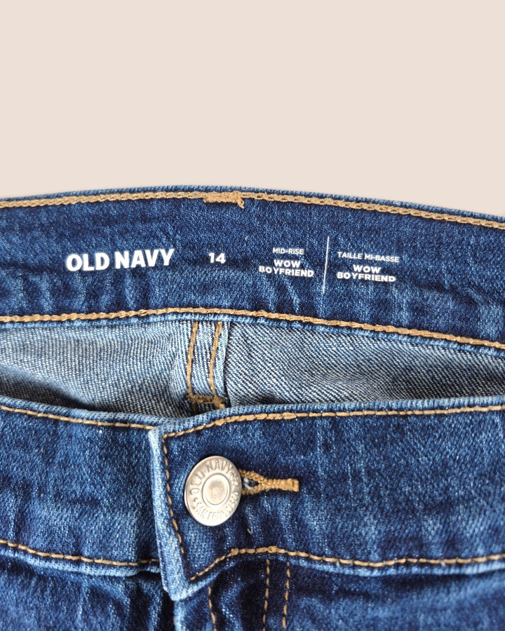 Pre-Loved Old Navy Mid Rise Boyfriend Jeans Ladies Size 14 | Betty’s Marketplace