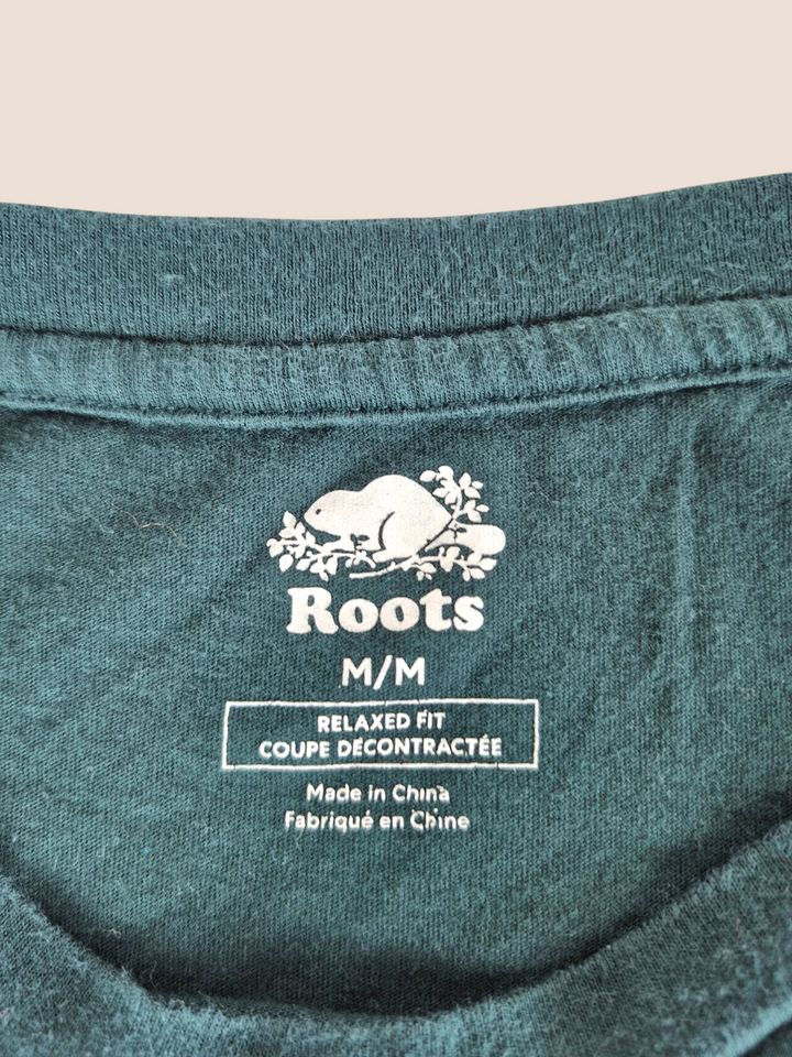 Pre-Loved Roots Green T Shirt Adult Medium | Betty’s Marketplace