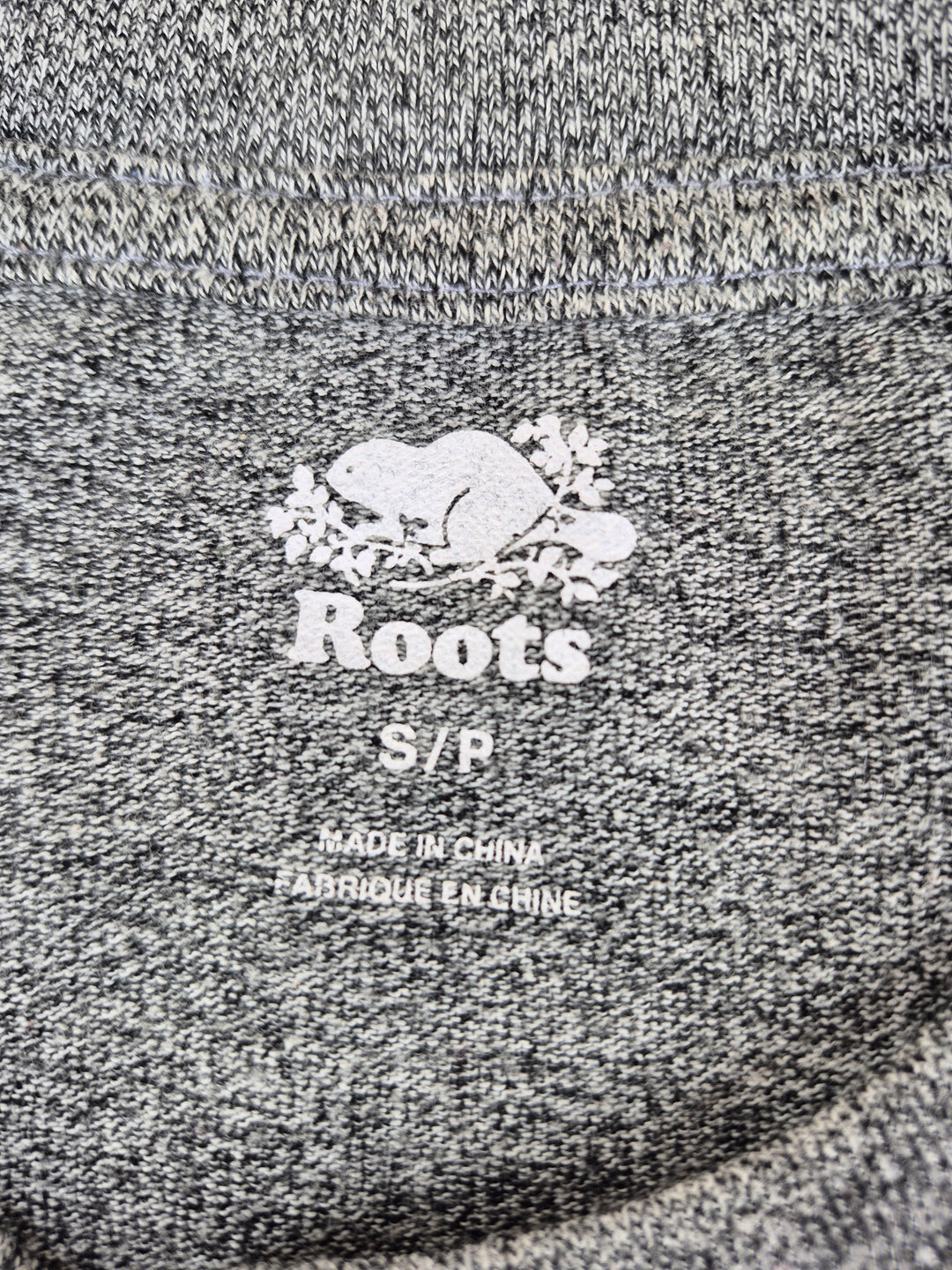 Pre-Loved Roots Grey Tee Ladies Small | Betty’s Marketplace