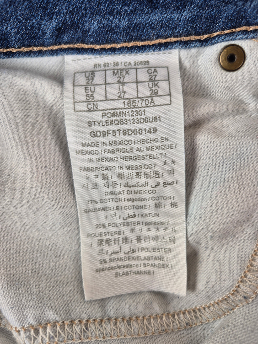 Pre-Loved Guess Medium Rise Curvy Skinny Jeans Ladies Size 27 | Betty’s Marketplace