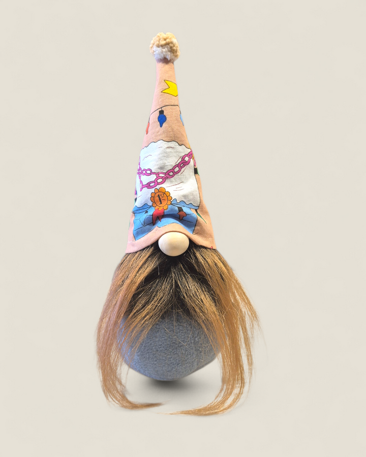 Tracey's Treasures, Holiday Gnomes