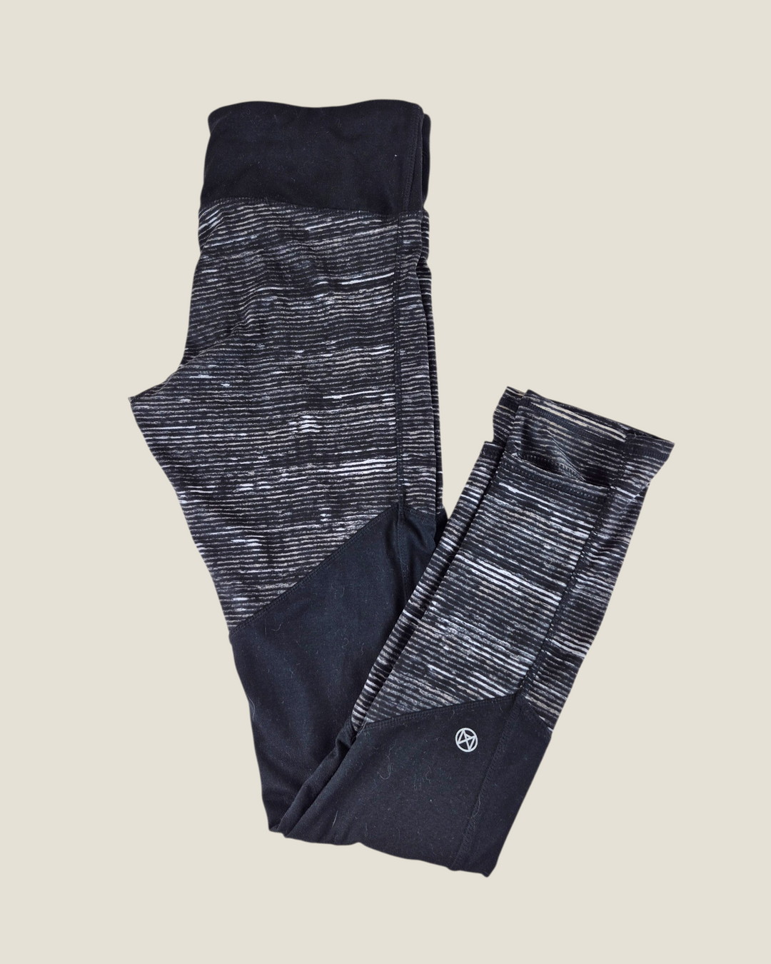 Pre-Loved Ardene Athletic Leggings Ladies Medium | Betty’s Marketplace