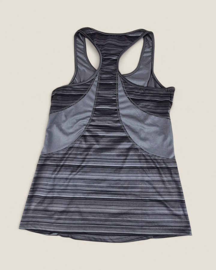 Pre-Loved Sketchers Sport Athletic Top Ladies Small | Betty’s Marketplace