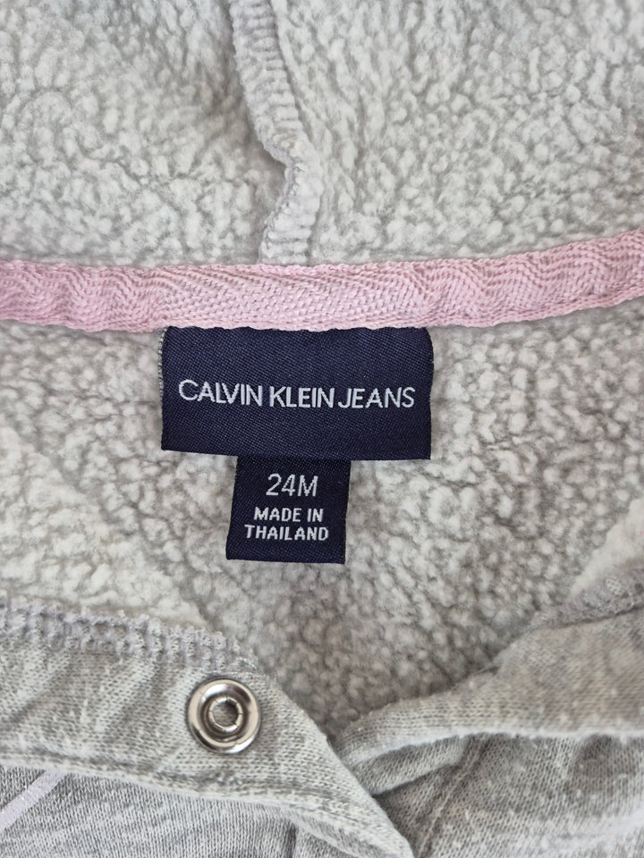 Pre-Loved Calvin Klein Grey Sweater Girls 2Y | Betty’s Marketplace