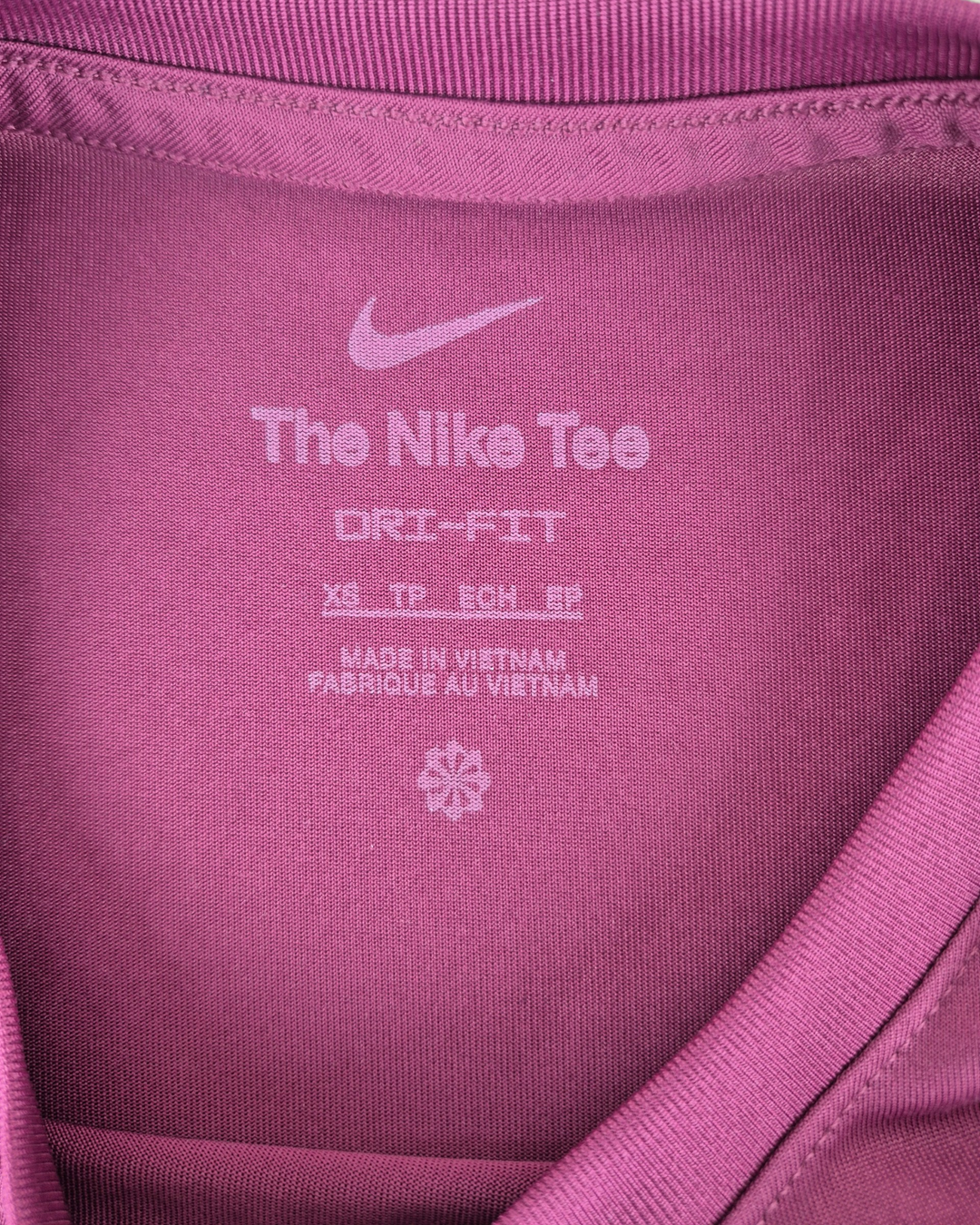 Pre-Loved Nike Mauve Athletic Tee Ladies XS | Betty’s Marketplace