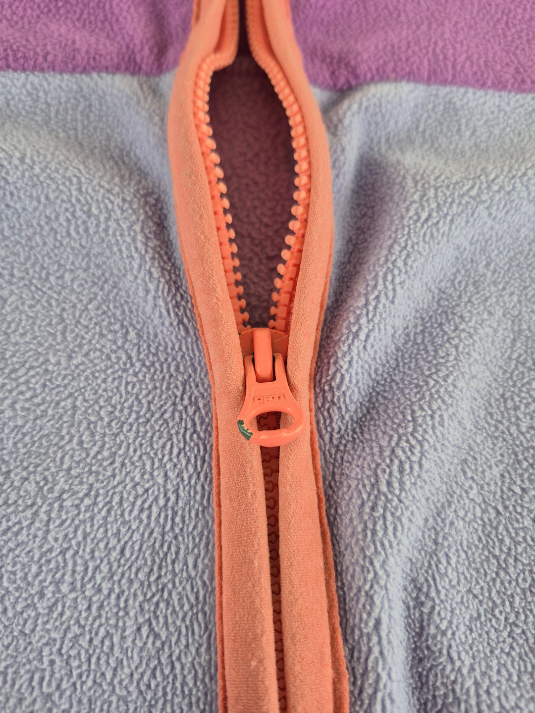 Pre-Loved Oshkosh Purple Fleece Zippered Sweater Girls 2Y | Betty’s Marketplace