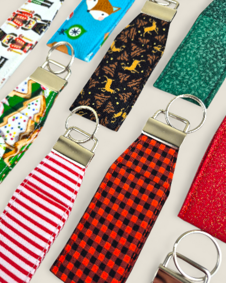 Izzyrai Handmade, Holiday Lip Balm Holders