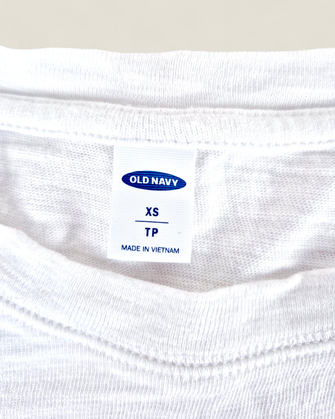 Pre-Loved Old Navy Surf Top Ladies XS | Betty’s Marketplace