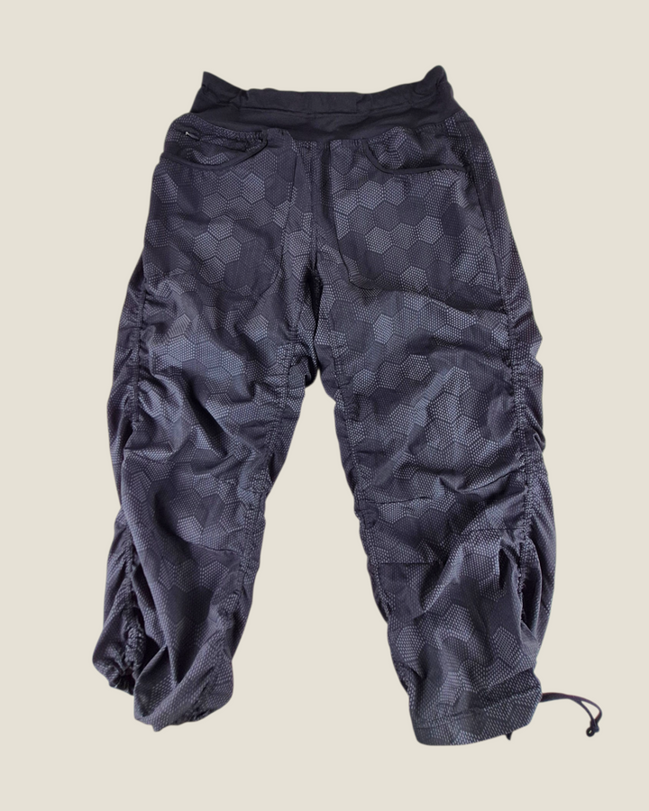 Pre-Loved Kyodan Active Cropped Pants Ladies XS | Betty’s Marketplace