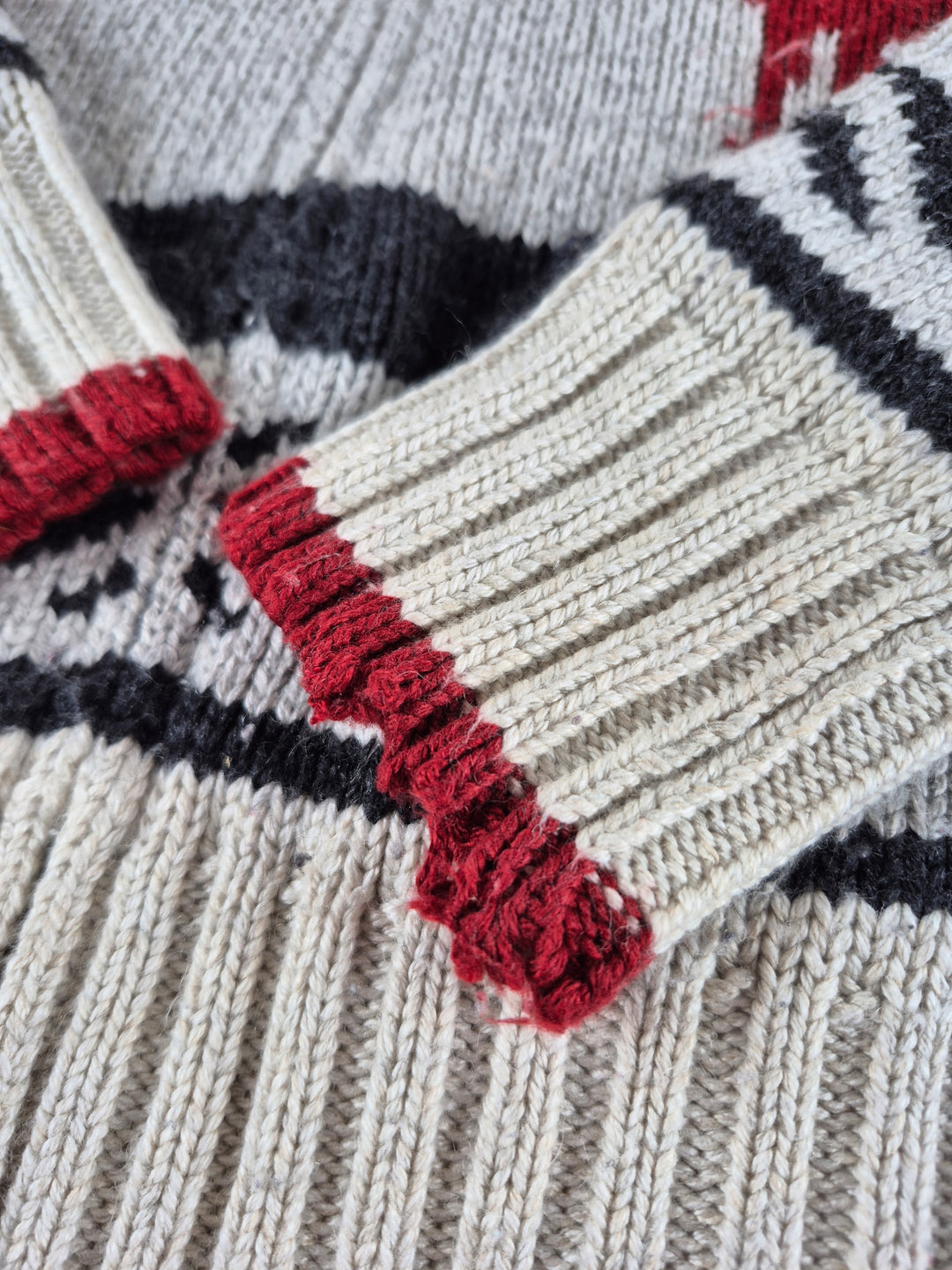 Pre-Loved Wind River Zippered Sweater Ladies XS | Betty’s Marketplace