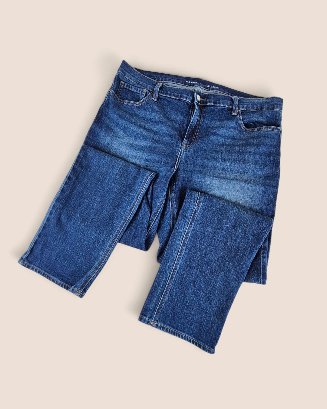 Pre-Loved Old Navy Mid Rise Boyfriend Jeans Ladies Size 14 | Betty’s Marketplace